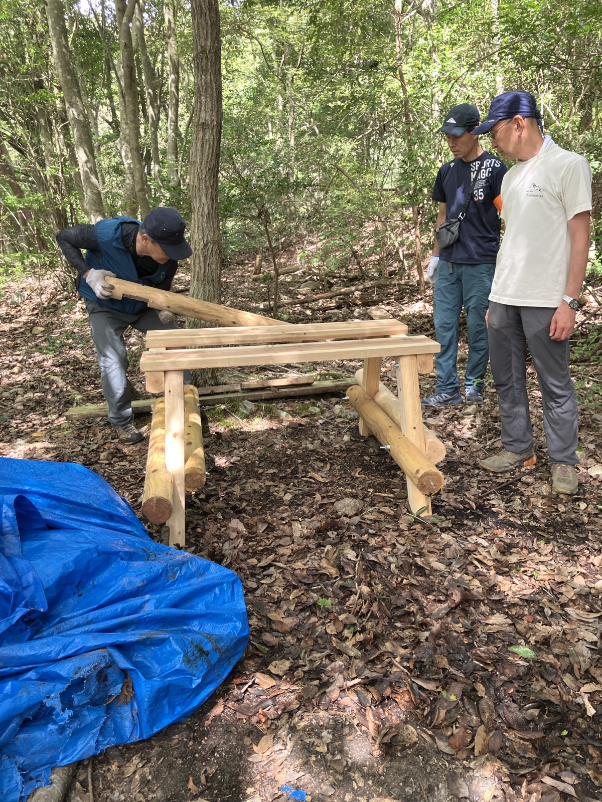 水路の整備作業
